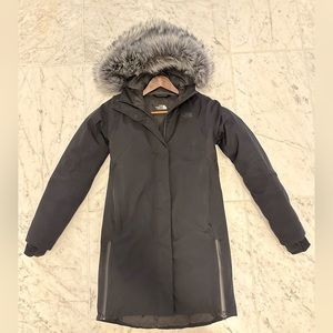 North face artic parka xs